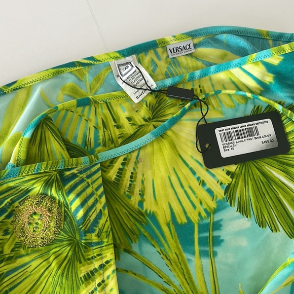 Gorgeous brand new Versace jungle print swim cover-what goes around comes around - Picture 2 of 2